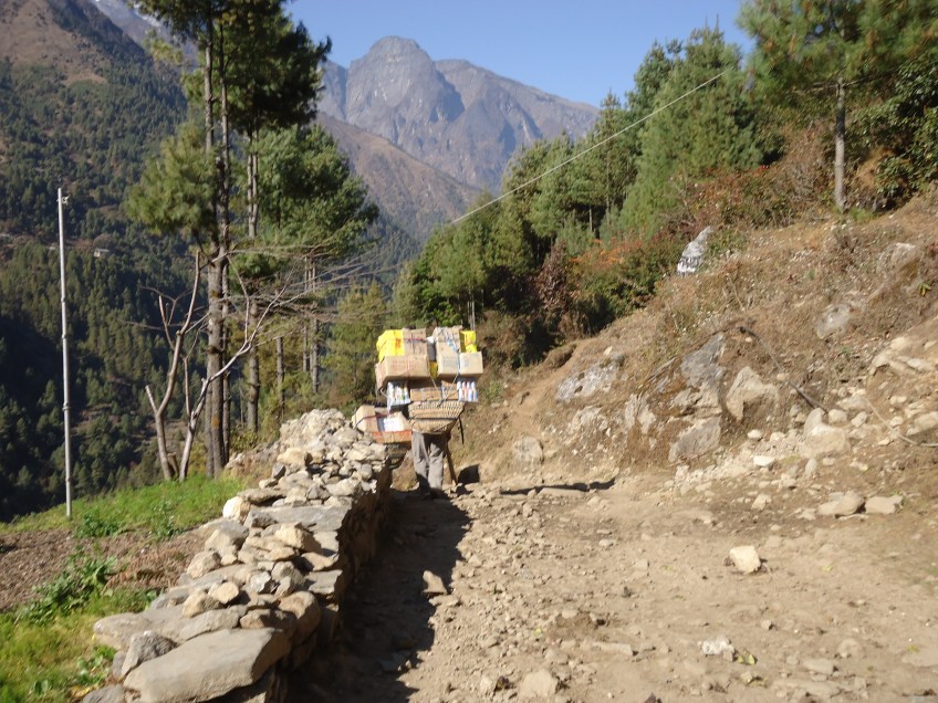 Lukla to Phakding Everest Base Camp trek