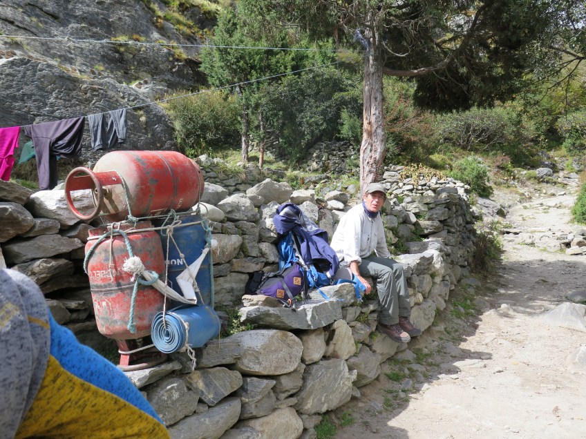 Resting Spot Everest Base Camp trail