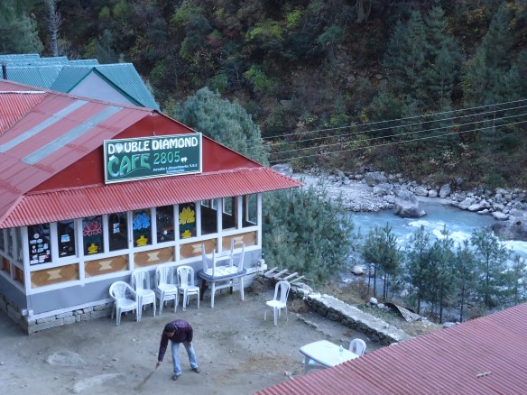 Double Diamond Cafe 2805 metres , Jorsale Nepal