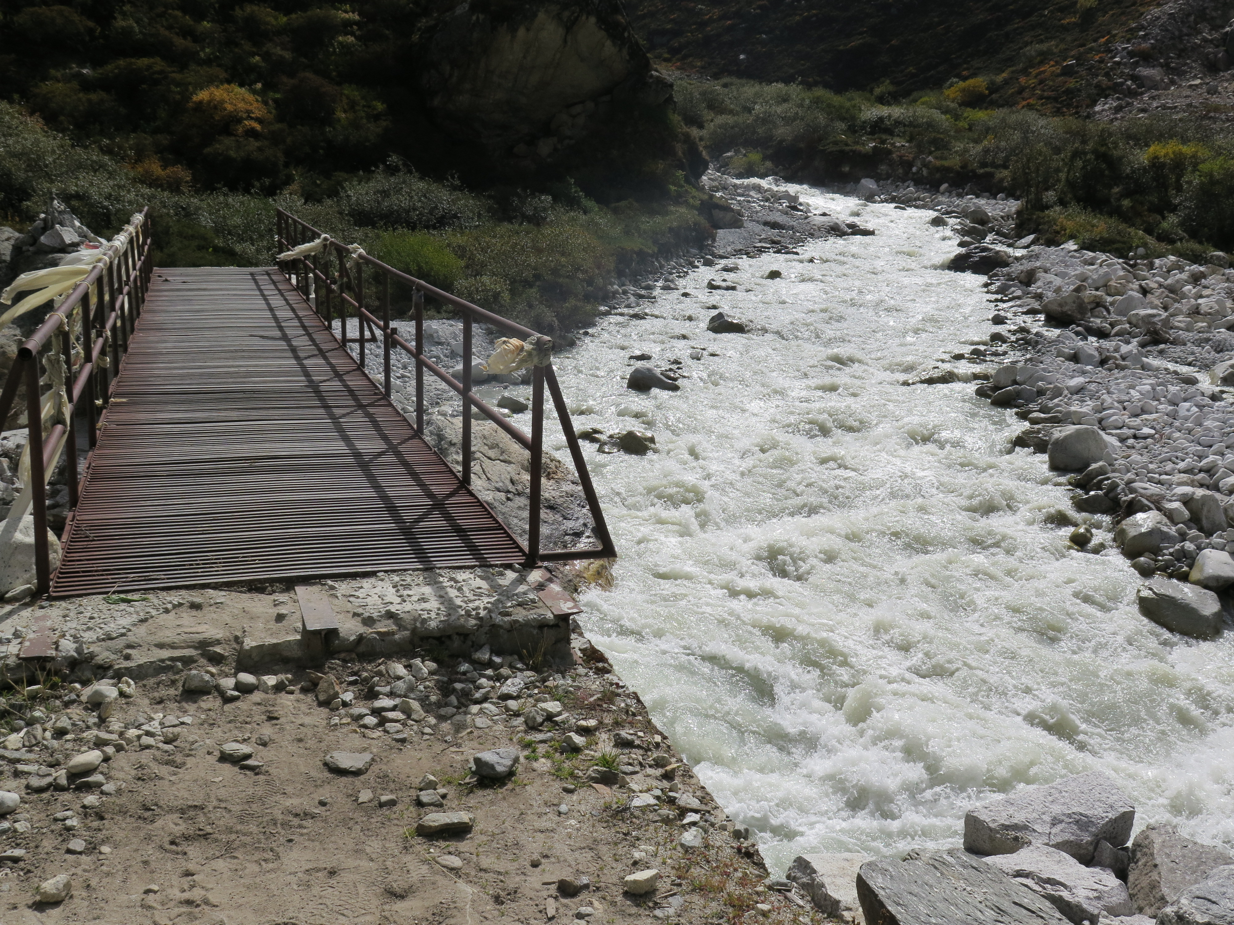 Bridge across the Khumbu Khola and the Imja Khola