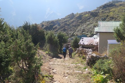 Trekking Khumjung for mongla september 2018